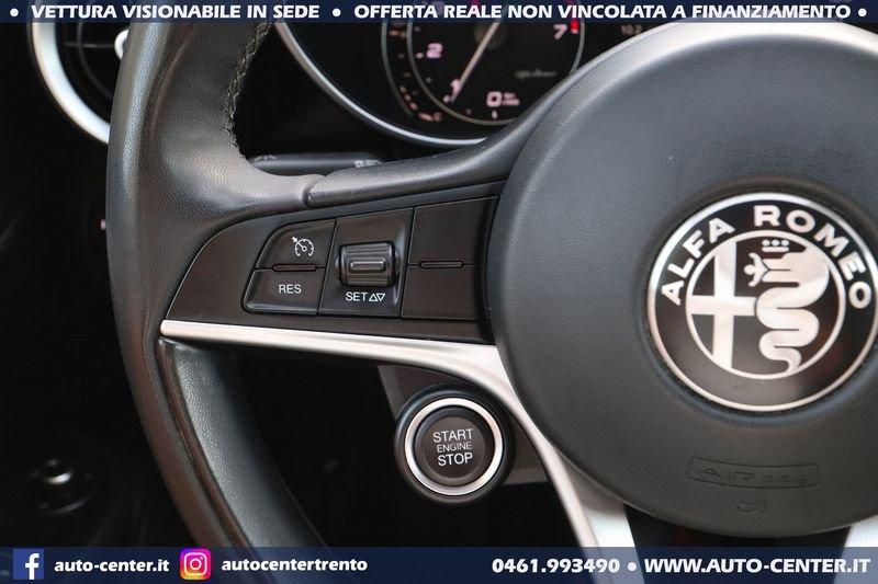 Alfa Romeo Giulia 2.0 Turbo AT8 200CV Super