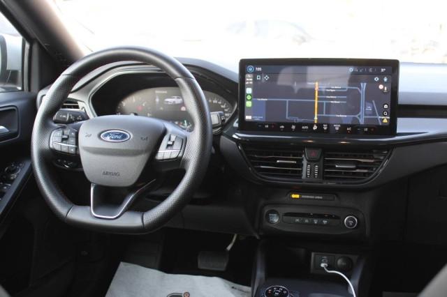 Ford Focus Wagon 1.5 ecoblue ST-Line 115cv AUTO con Navi e CarPlay