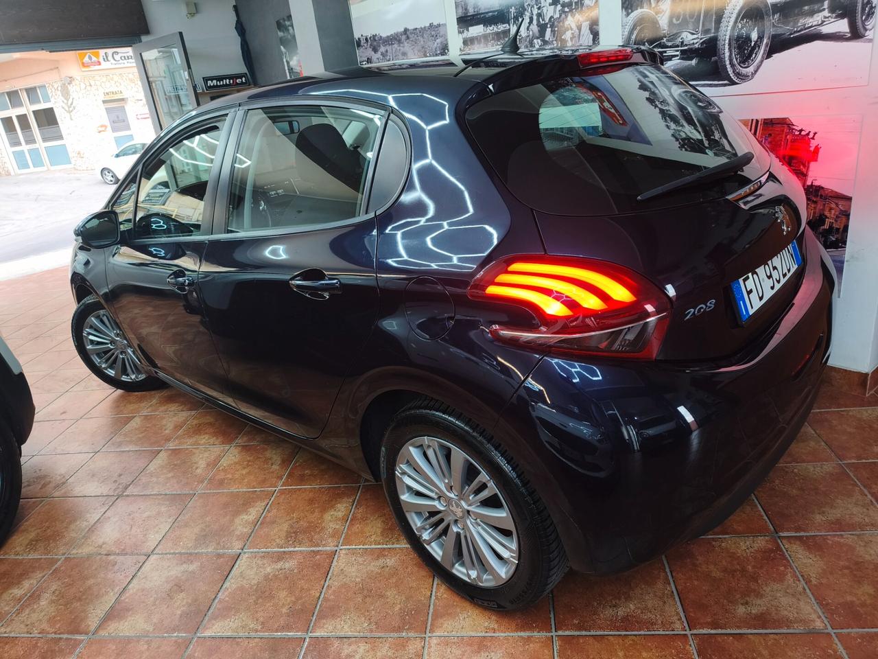 Peugeot 208 1.6 diesel 75CV FULL OPTIONAL