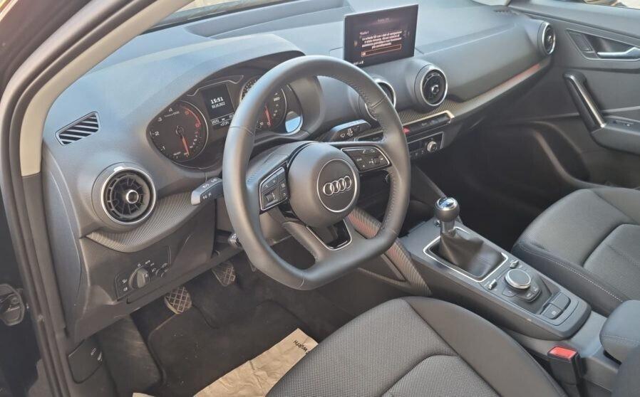 Audi Q2 TDI S tronic Identity Black