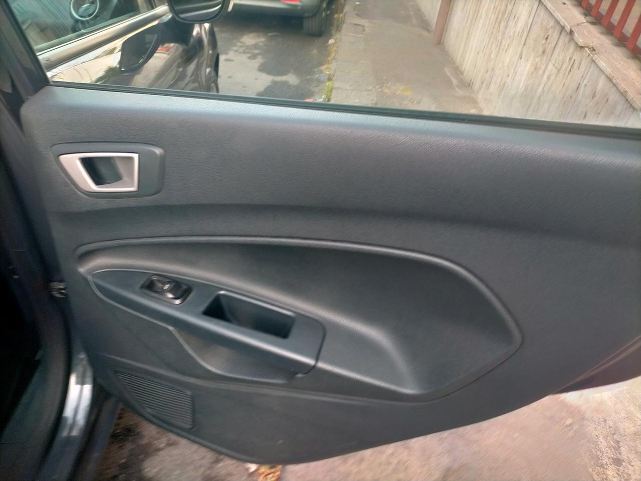 Ford Fiesta 1.4 TDCi 70CV 5 porte Business