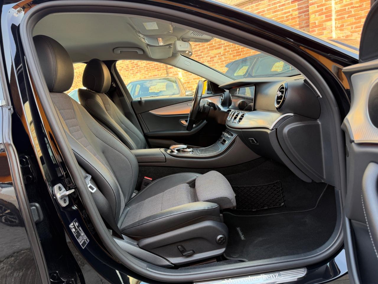 Mercedes-benz E 200 d Auto Premium Plus