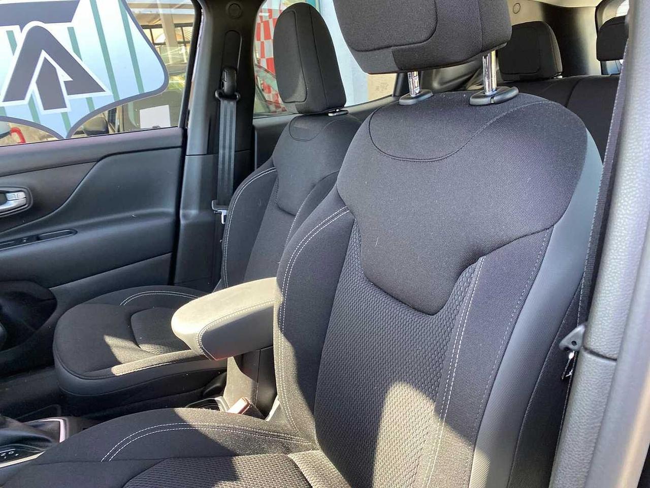 Jeep Renegade 1.5 Turbo T4 MHEV Altitude