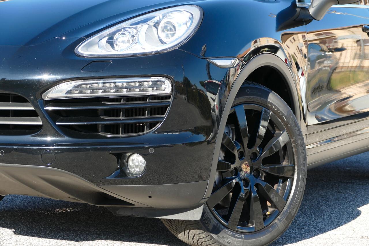 Porsche Cayenne 3.0 PANO KAMERA PELLE *20*