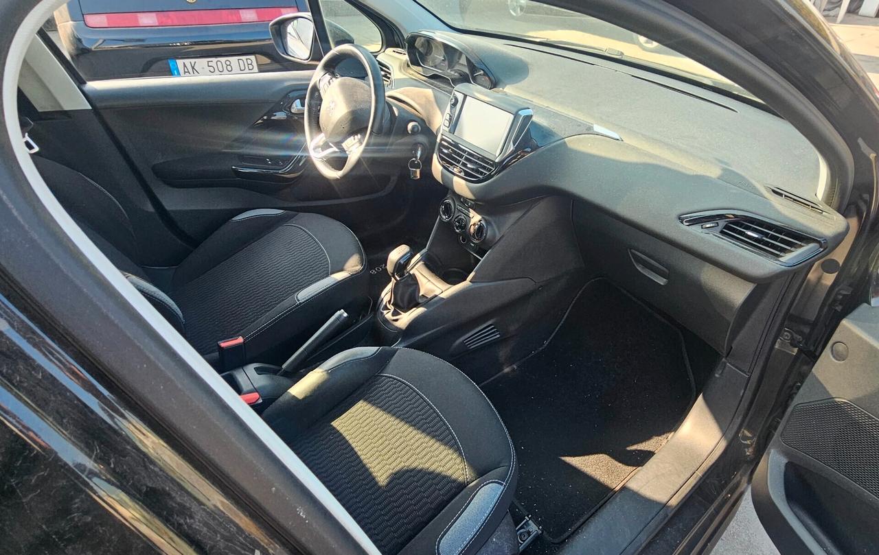 Peugeot 208 PureTech 82 5 porte Allure