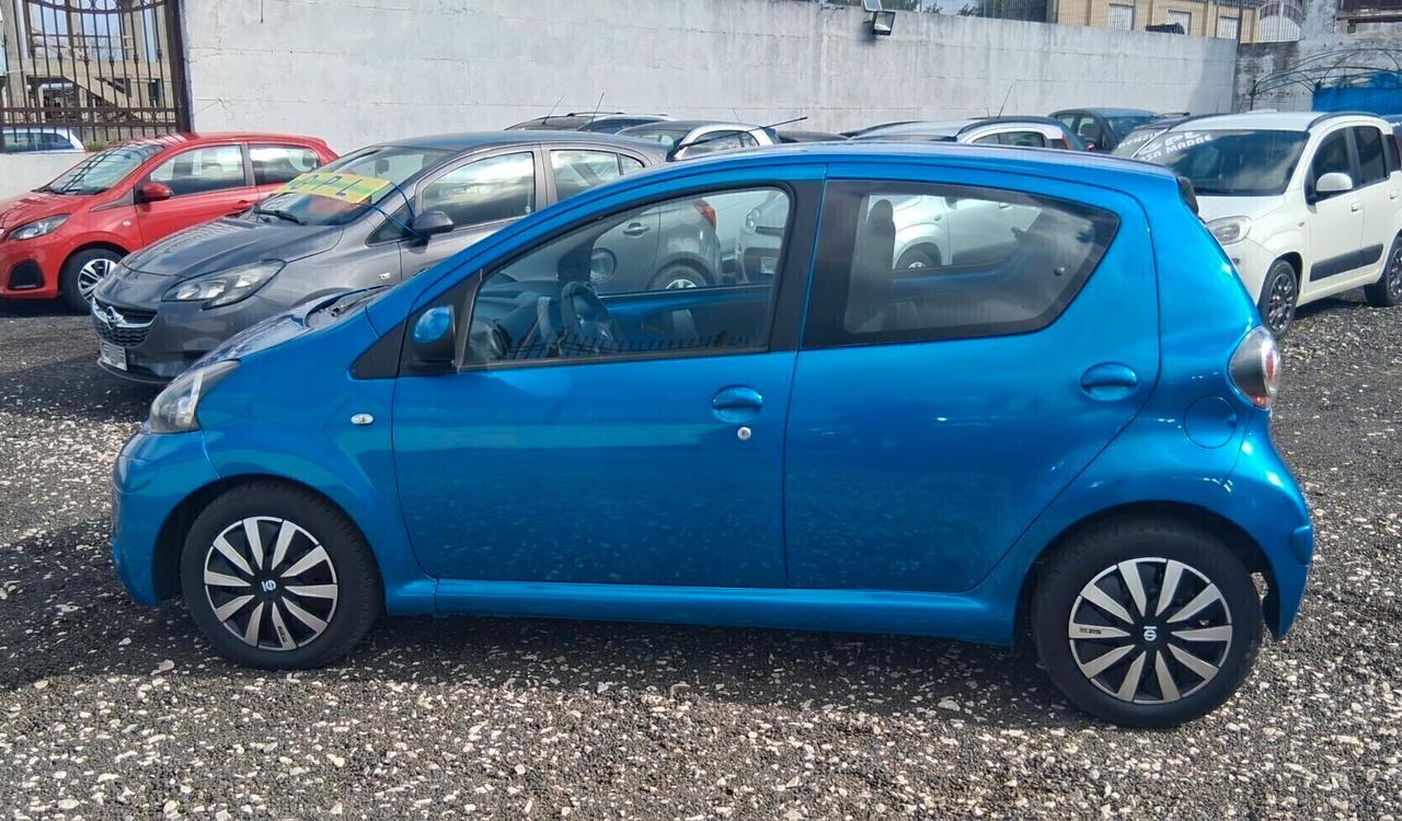 Toyota Aygo 1.0 12V VVT-i 5 porte Cool Soda Connect