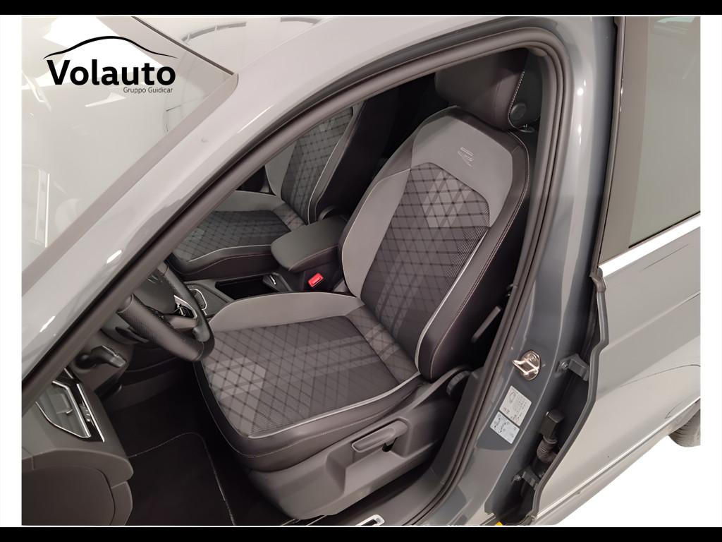 VOLKSWAGEN Tiguan II 2021 - Tiguan 1.5 tsi R-Line 150cv dsg