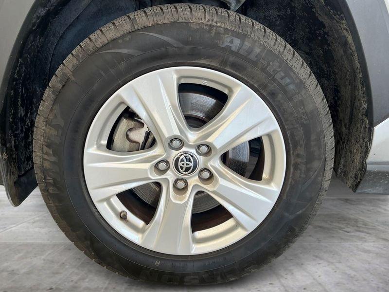 Toyota RAV4 Rav4 2.5 vvt-ie h Active 2wd 218cv e-cvt