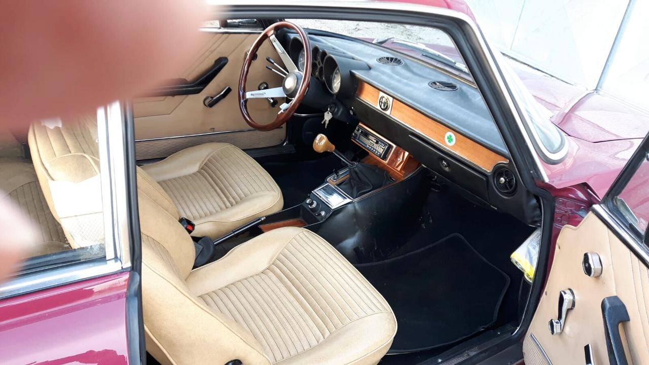 Alfa Romeo Alfetta GT 1.6 VELOCE