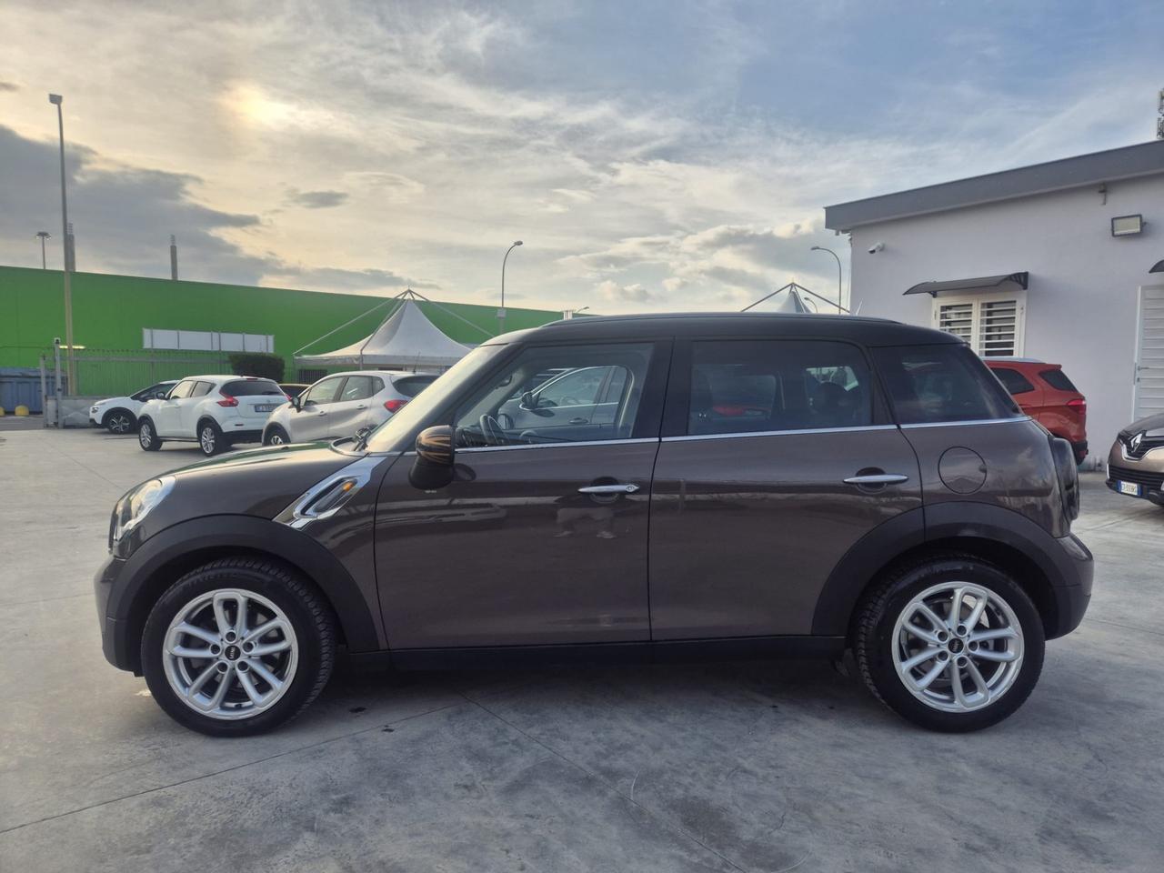 Mini Cooper D Countryman 2.0 Business Automatica