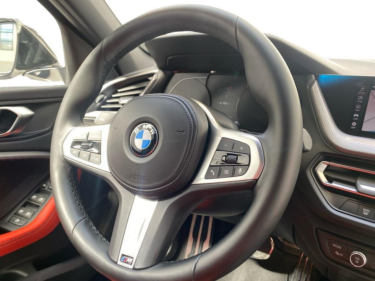 BMW Serie 1 F40 - 118i Msport 140cv auto