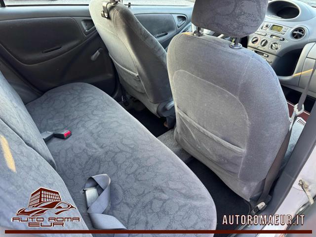 TOYOTA Yaris 1.0i 16V cat 5 porte Sol GOMMATA! NEOPATENTATI!