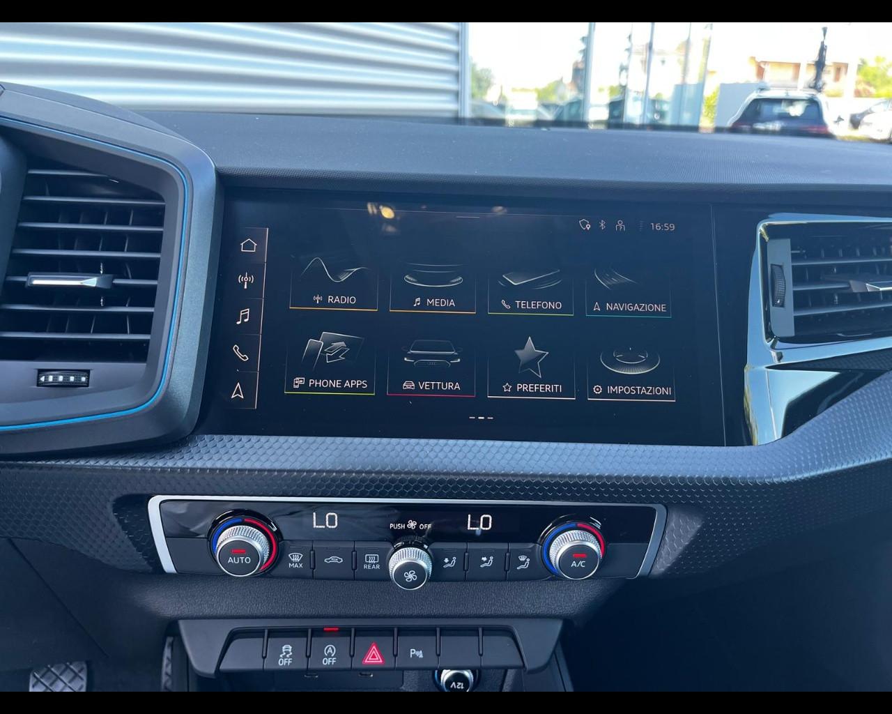 AUDI A1 ALLSTREET 30 TFSI IDENTITY CONTRAST