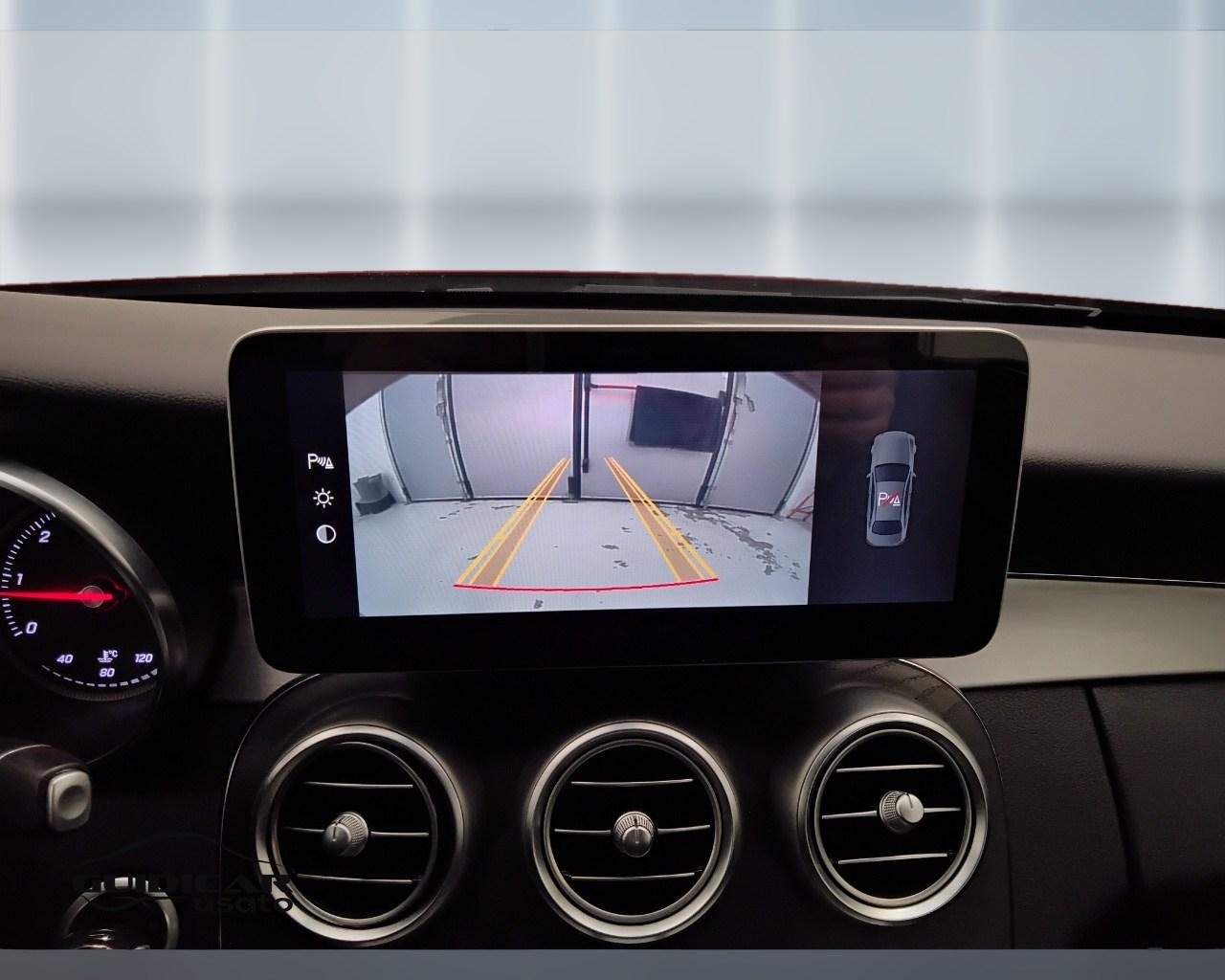 Mercedes-Benz Classe C-A205 2016 Cabrio - C Cabrio 220 d Premium auto
