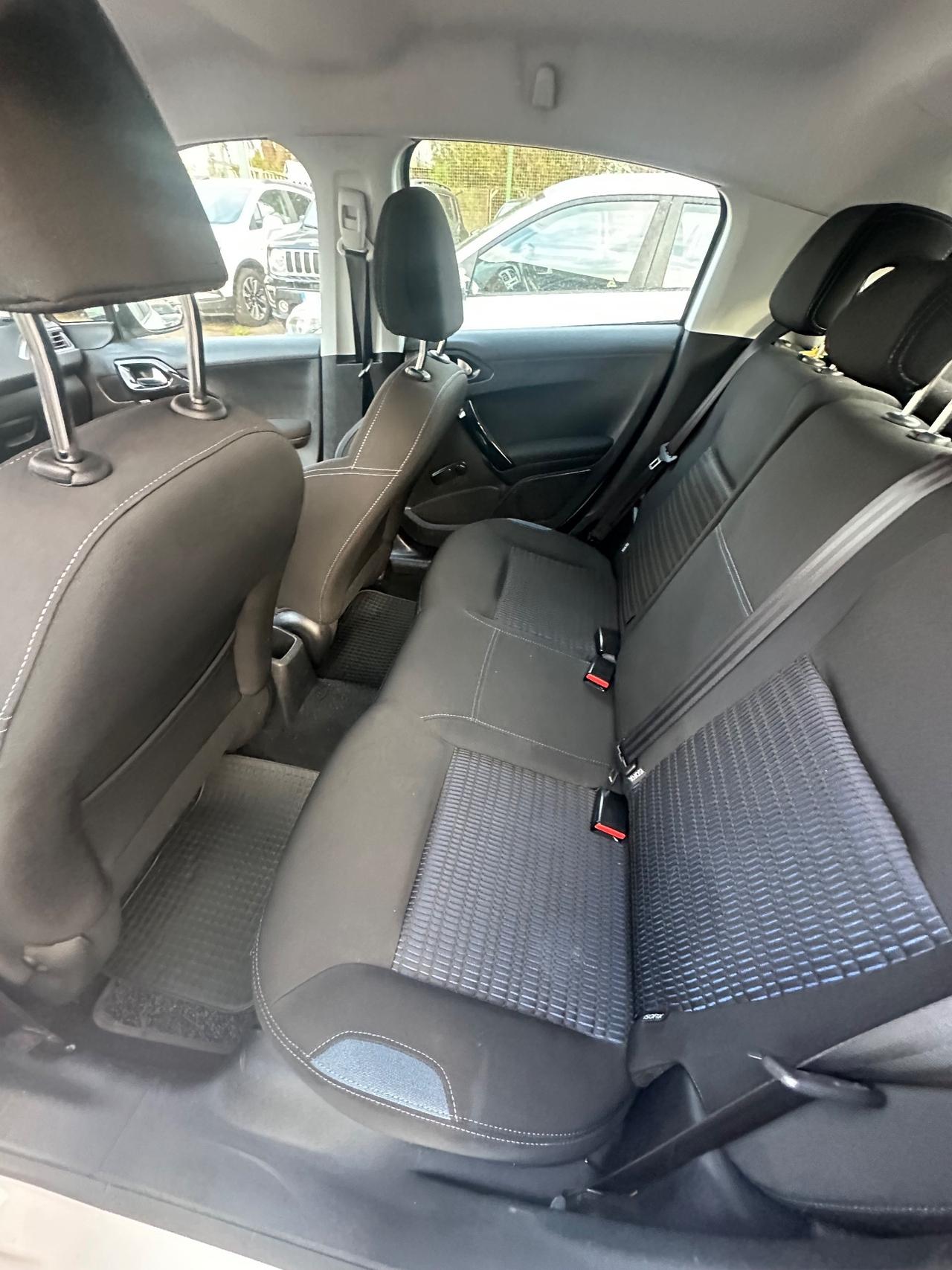 Peugeot 208 1.2 e-VTi 82 CV Stop&Start ETG5 5 porte Allure