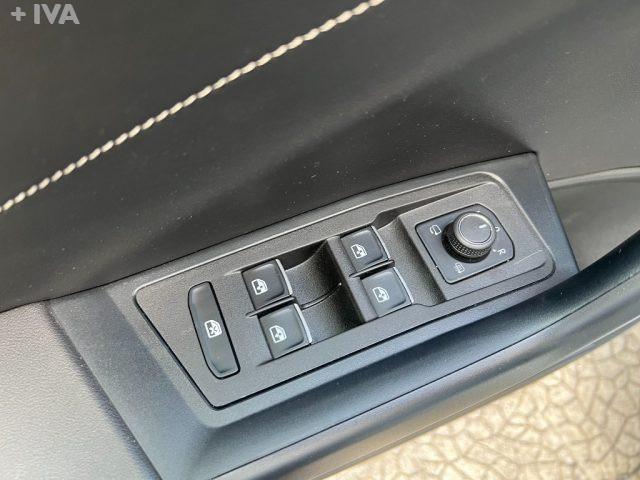 VOLKSWAGEN T-Roc 2.0 TDI 150 CV DSG TETTO NERO