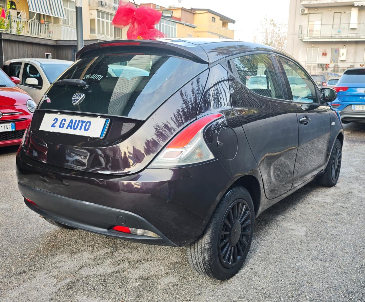 Lancia Ypsilon 1.2 69 CV 5 porte GPL Ecochic Gold