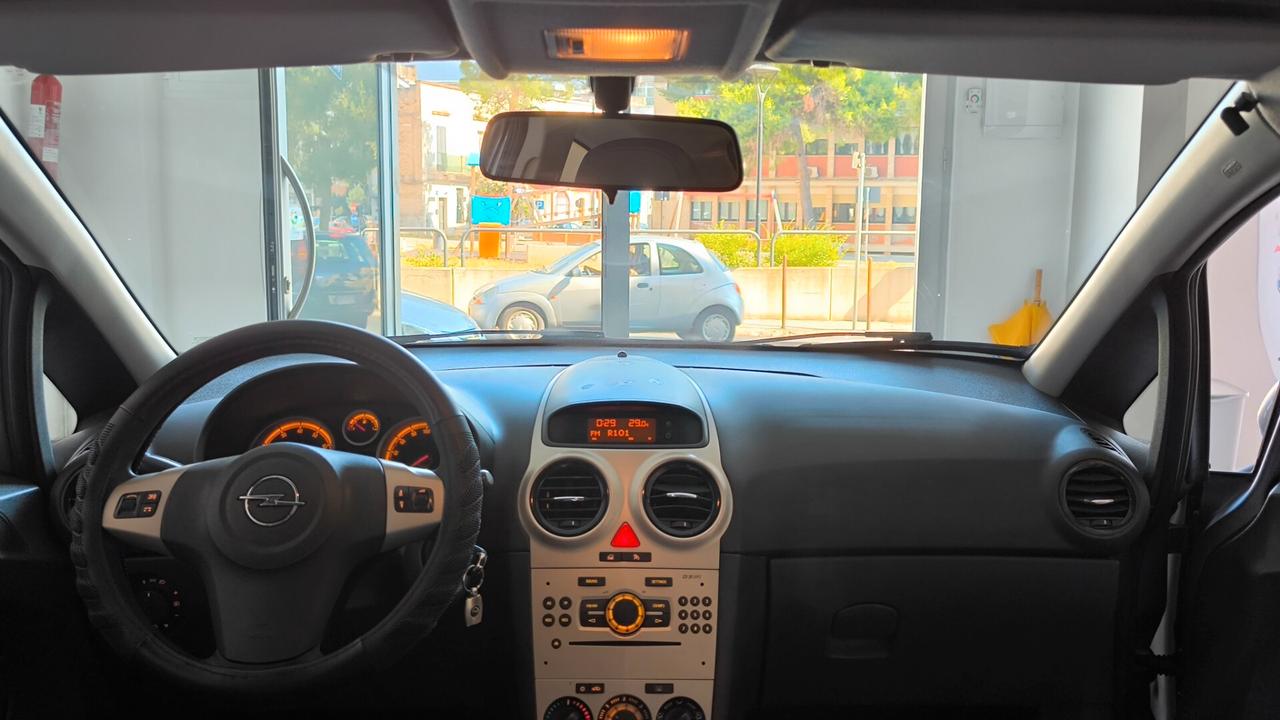 Opel Corsa 1.2 3 porte Sport