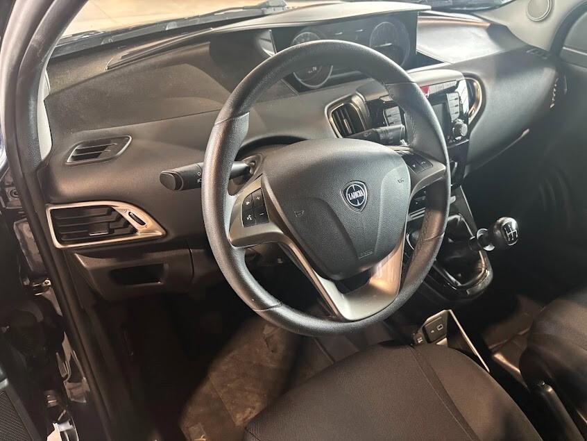 Lancia Ypsilon 1.2 69 CV 57.000KM NEOPATENTATI