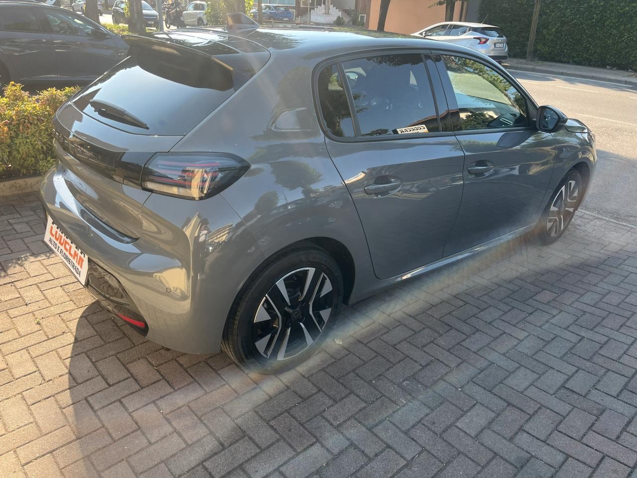 Peugeot 208 PureTech 100 Stop&Start 5 porte Allure