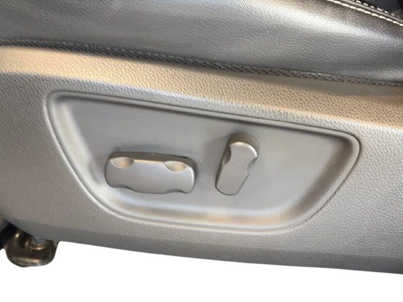 Mitsubishi L200 L200 d.cab 2.3d Intense 4wd 150cv auto