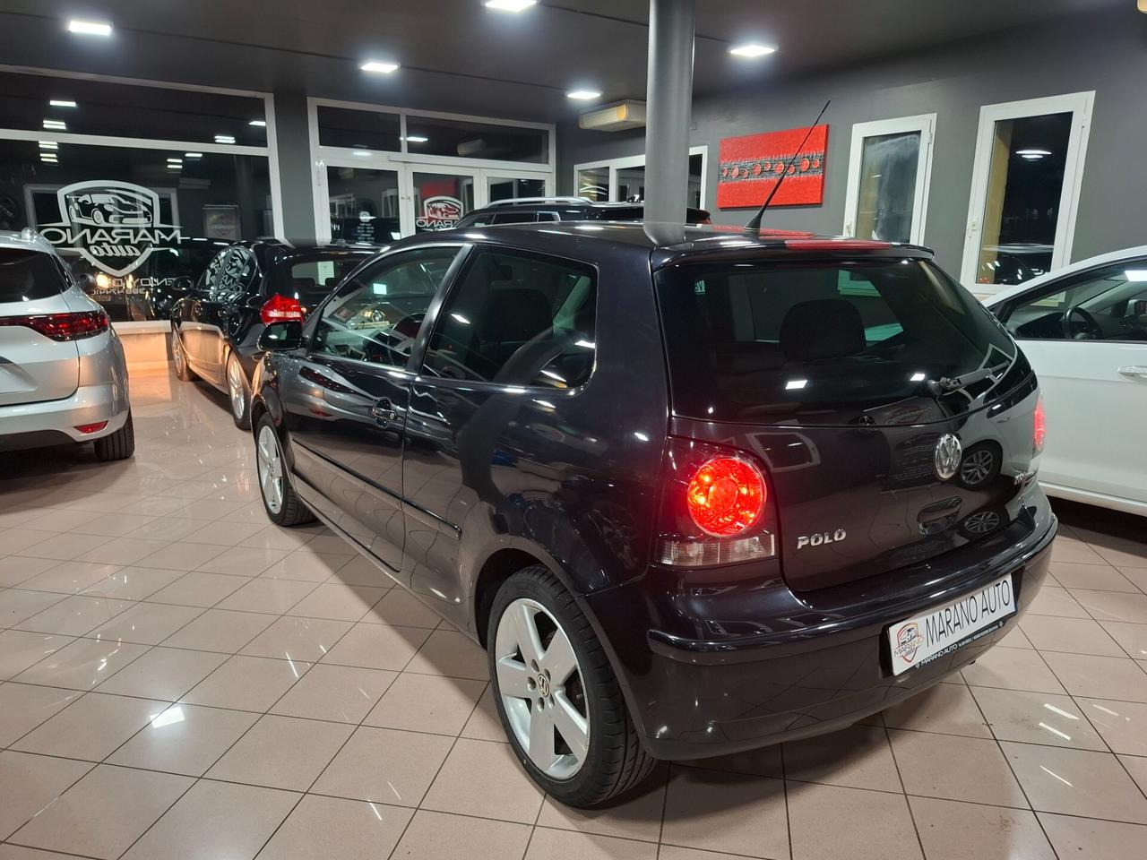 Volkswagen Polo 1.4 TDI 3 porte Sportline NEOPATENTATI