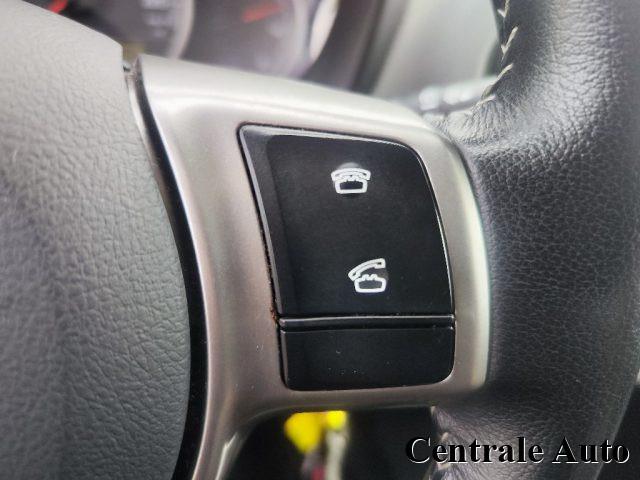 TOYOTA Yaris 1.0 5 porte Lounge