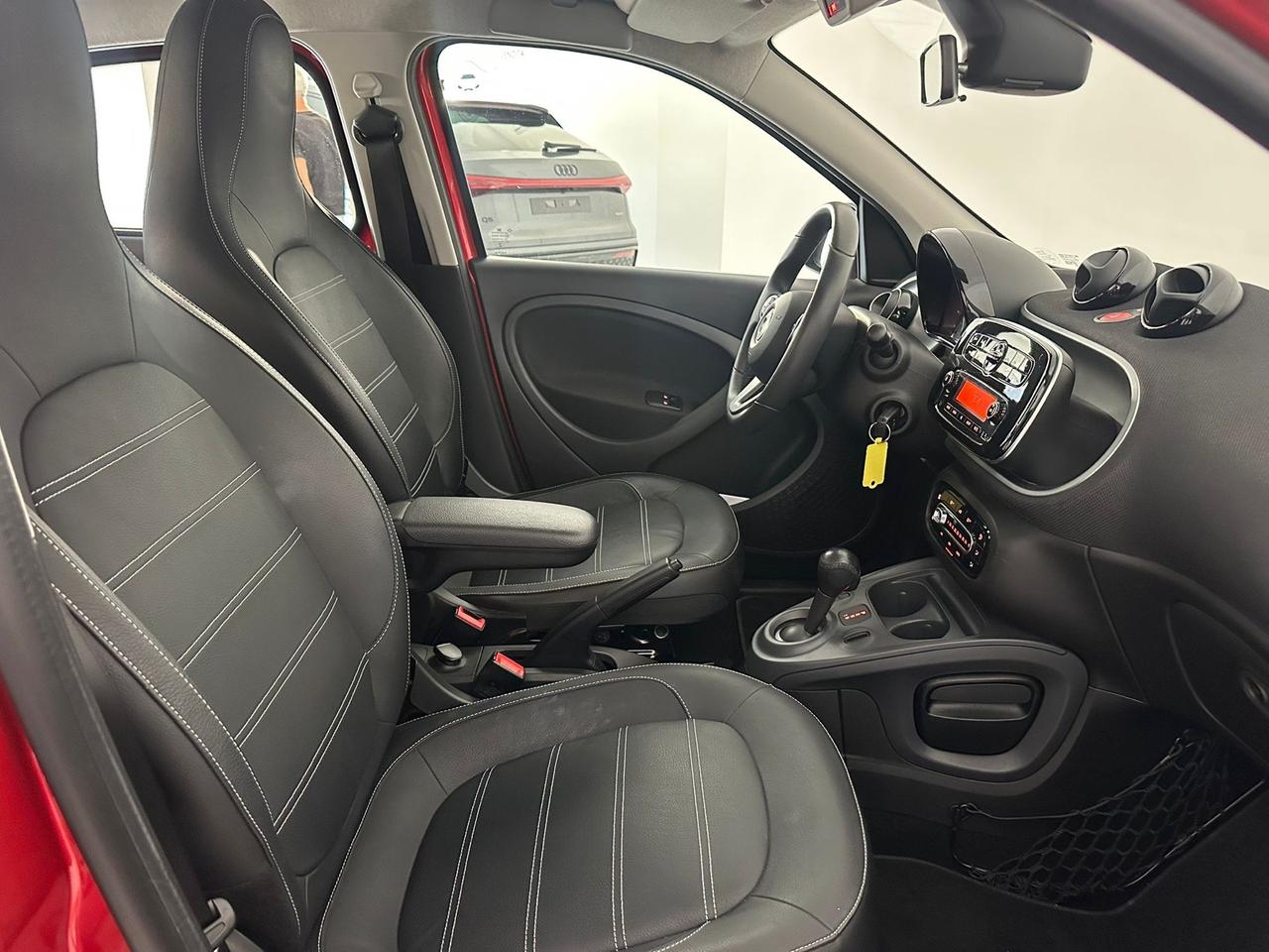 SMART FORFOUR PRIME AUTOMATICA 31.000 KM LED/PELLE/TETTO