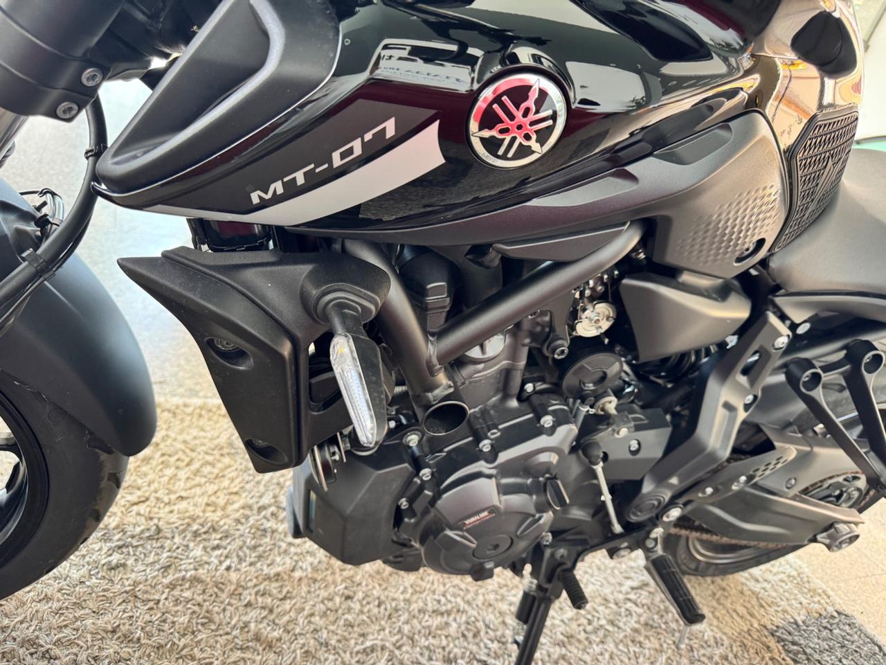 YAMAHA MT-07