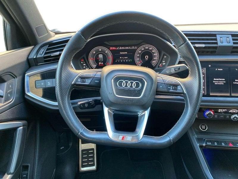 Audi Q3 Sportback 35 2.0 tdi S line edition s-tronic