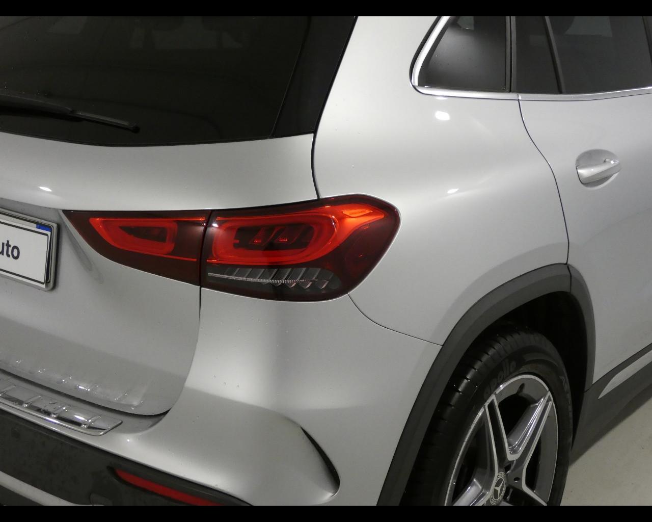 Mercedes-Benz GLA (H247) - GLA 180 d Automatic Premium