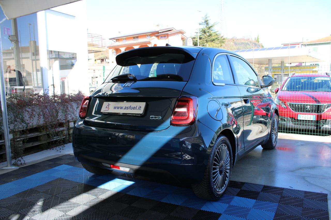 Fiat 500 500e Berlina 42 kWh Icon