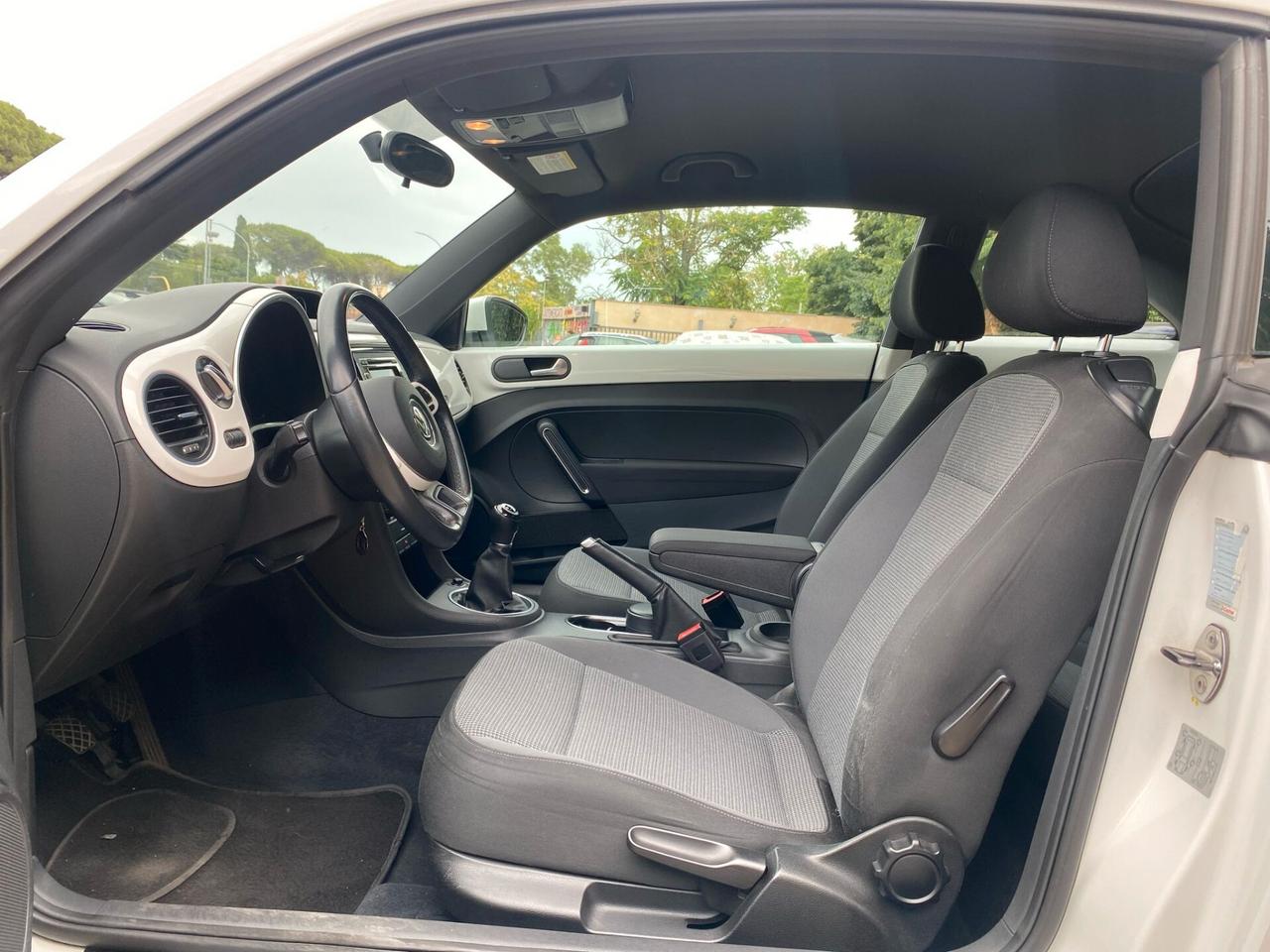 Volkswagen Maggiolino 1.6 TDI GARANZIA -UNIPRO'