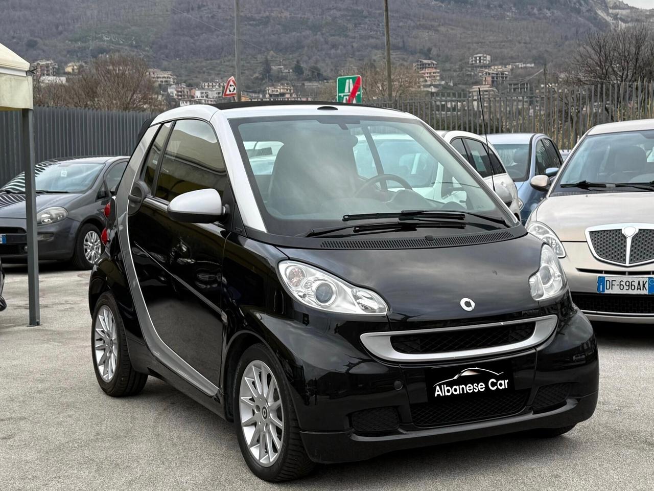 Smart ForTwo 1.0 MHD 70 CV Cabrio Passion