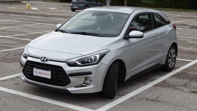 HYUNDAI i20 Coupé 1.2 84 cv, 3p, "Sport", Garanzia...
