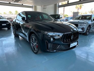 MASERATI Levante V8 580 CV AWD Trofeo