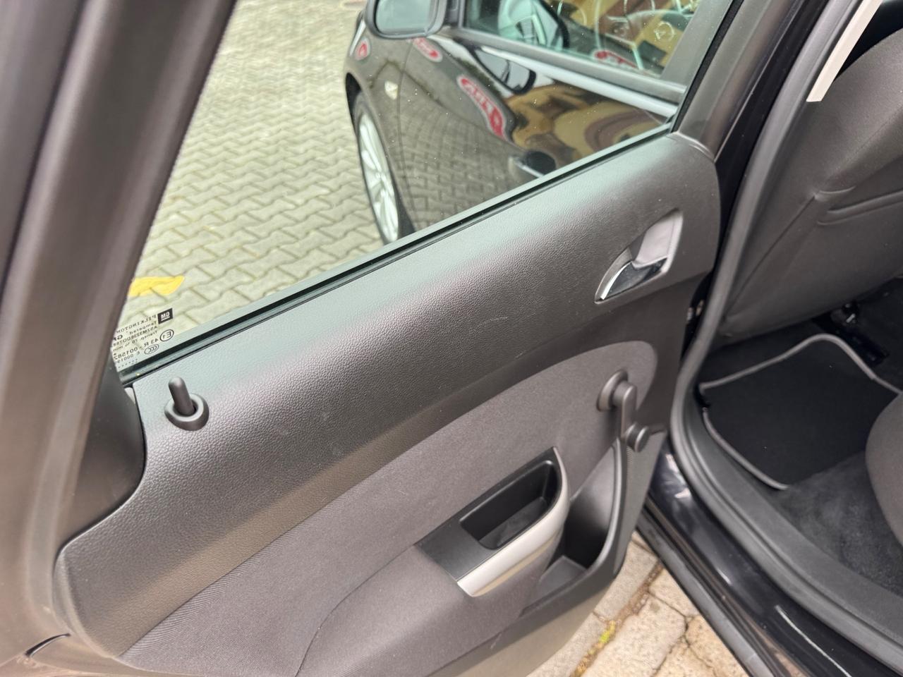 Opel Astra 1.6 115CV 5 porte Cosmo