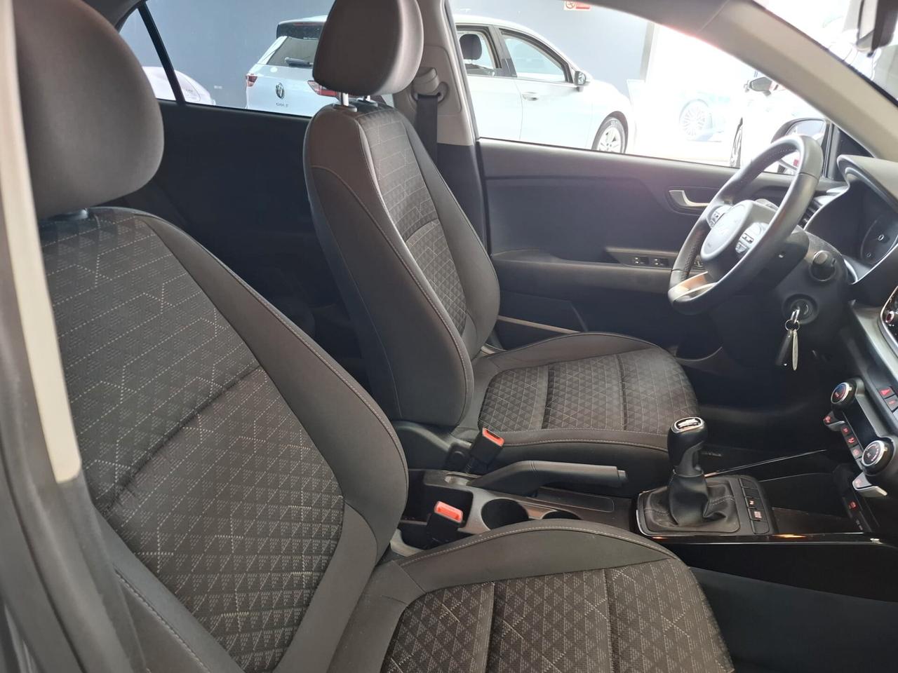 Kia Rio Hybrid Manuale