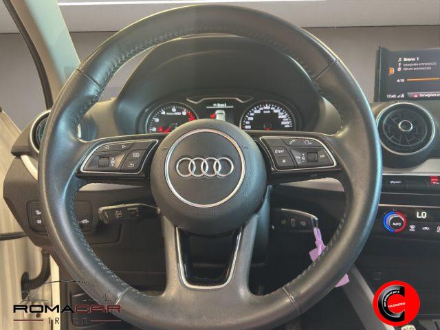 AUDI Q2 30 TFSI BUSINESS NAVI E SENSORI!