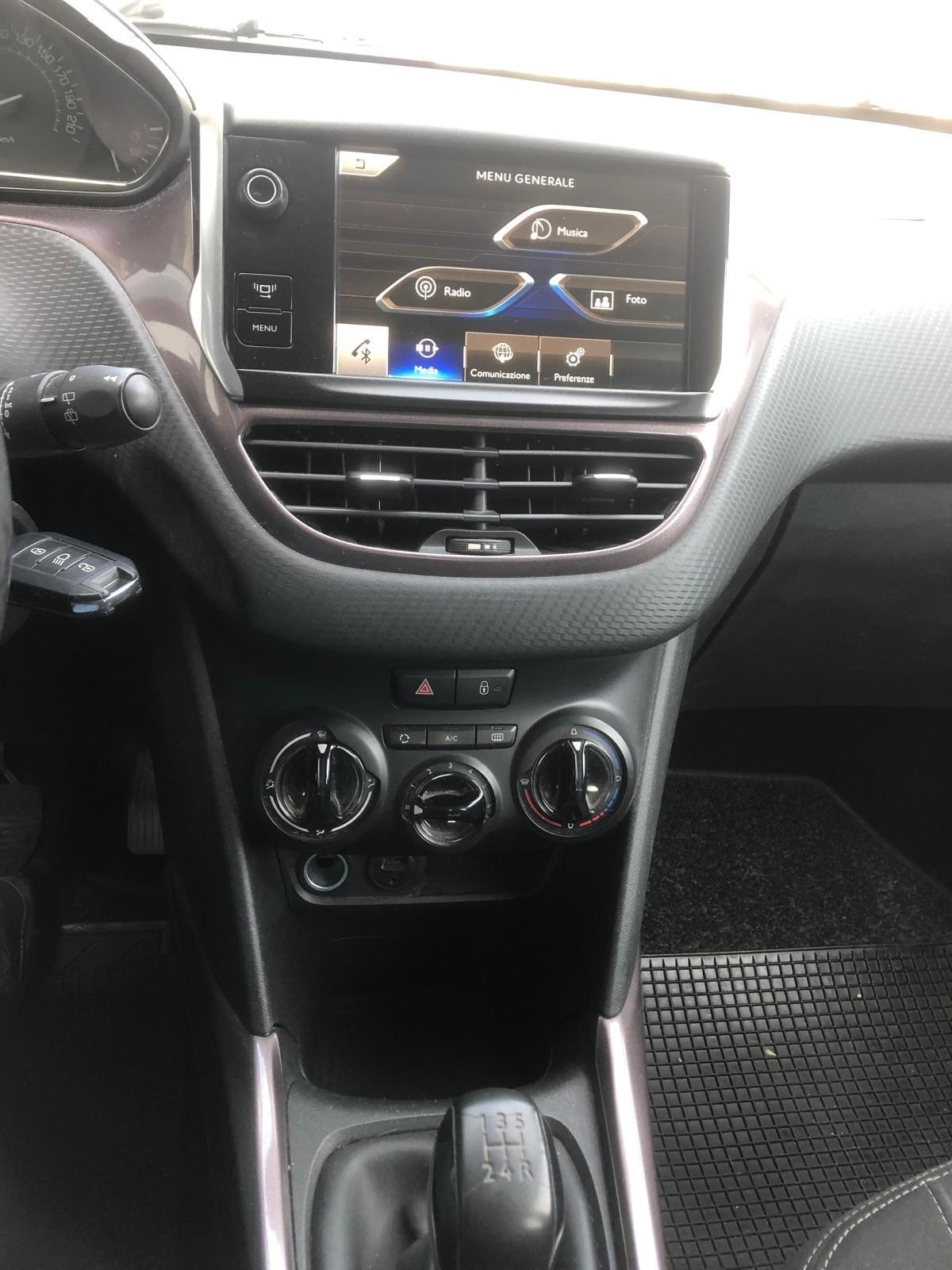 PEUGEOT 2008 1.2 BENZINA