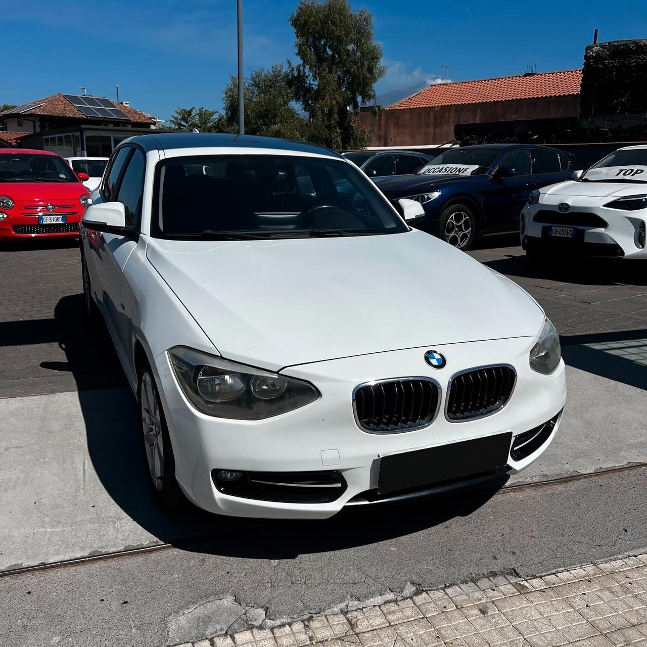 Bmw 114 114d 5p. Unique