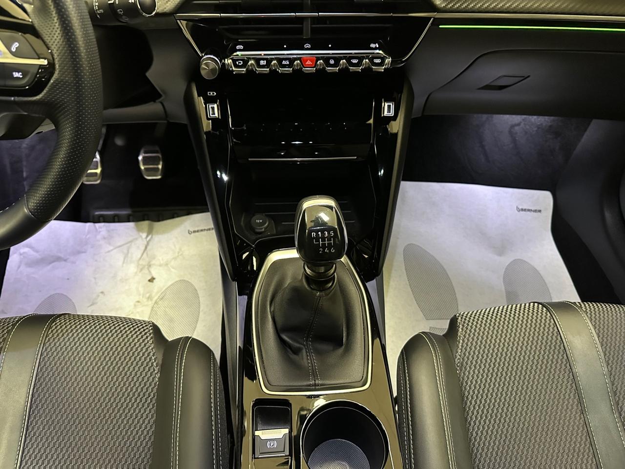 Peugeot 208 PureTech 100 Cv 5 porte GT - 2024