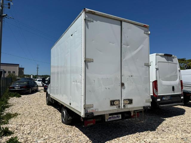 IVECO Daily 35S14S 2.3HPT PL-DC Cabinato