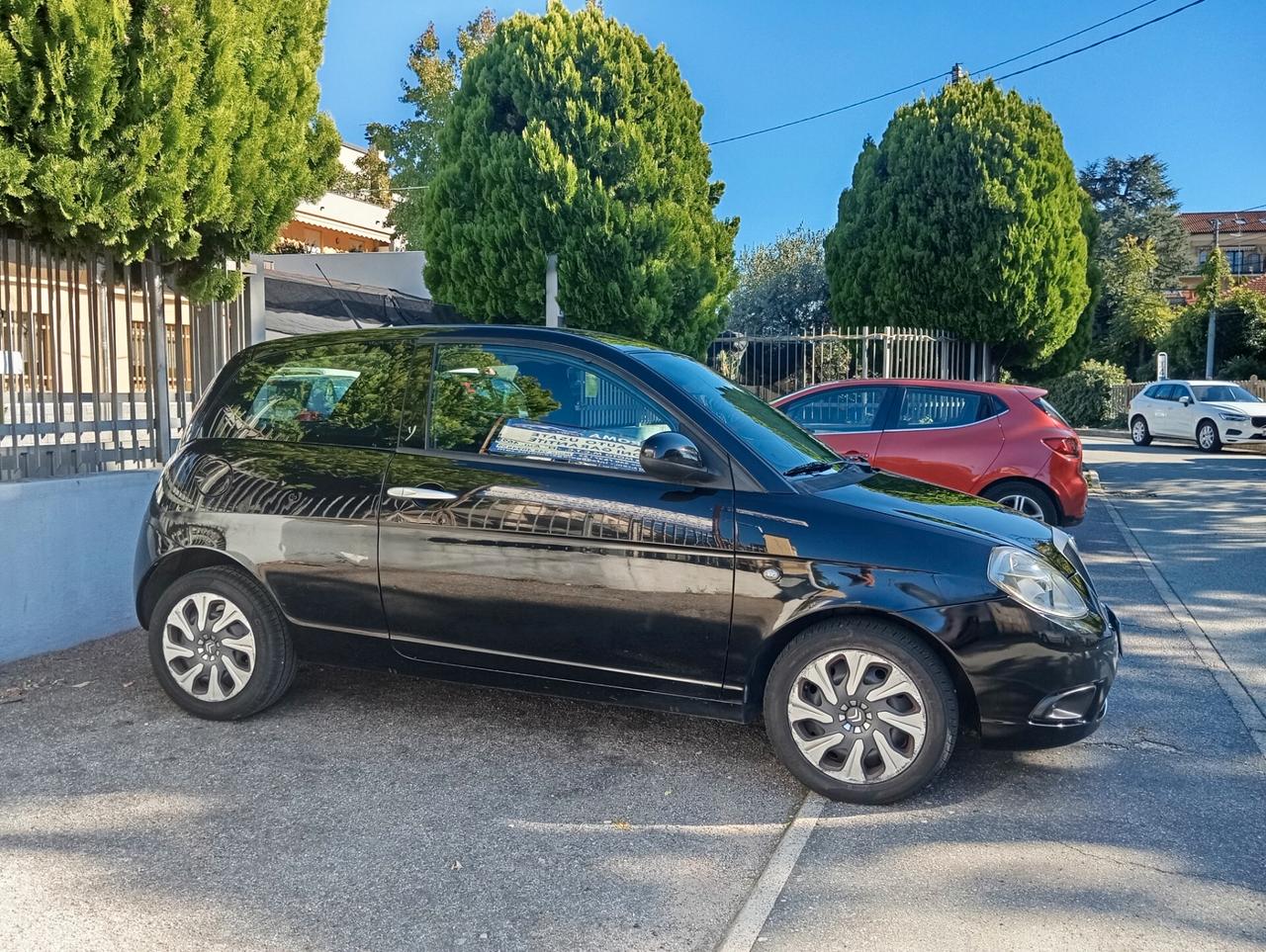 Lancia Ypsilon 1.2 Argento valuto permute