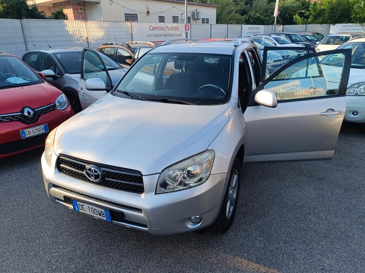Toyota RAV 4 RAV4 2.2 D-4D 136 CV Luxury