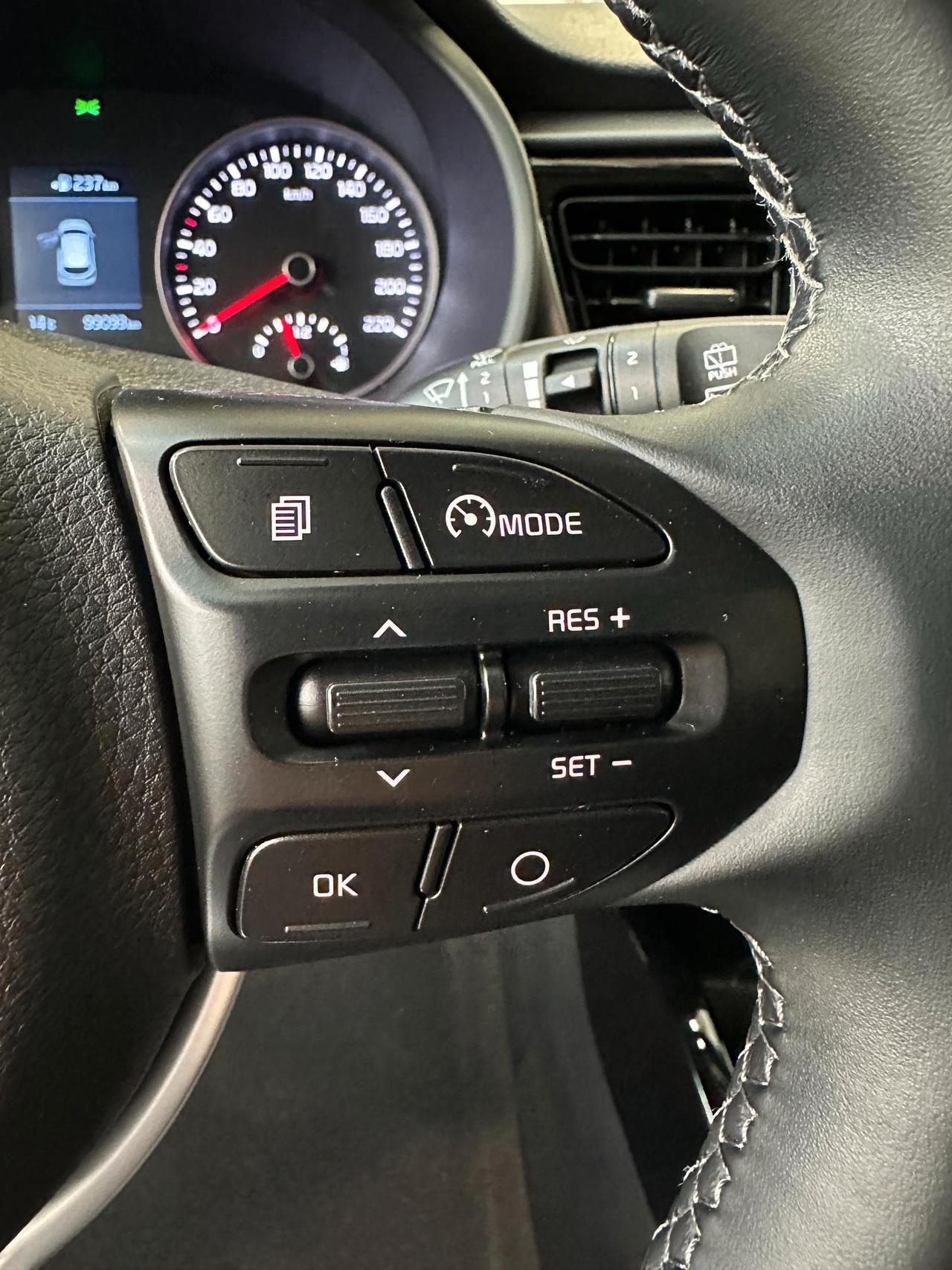 Kia Rio 1.4 crdi Cool Techno Pack 90cv - Carplay - Camera