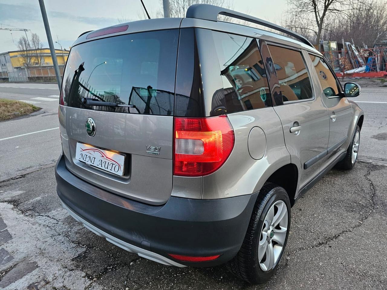 Skoda Yeti 1.6 TDI 105cv GreenLine*Unipro*Euro5*