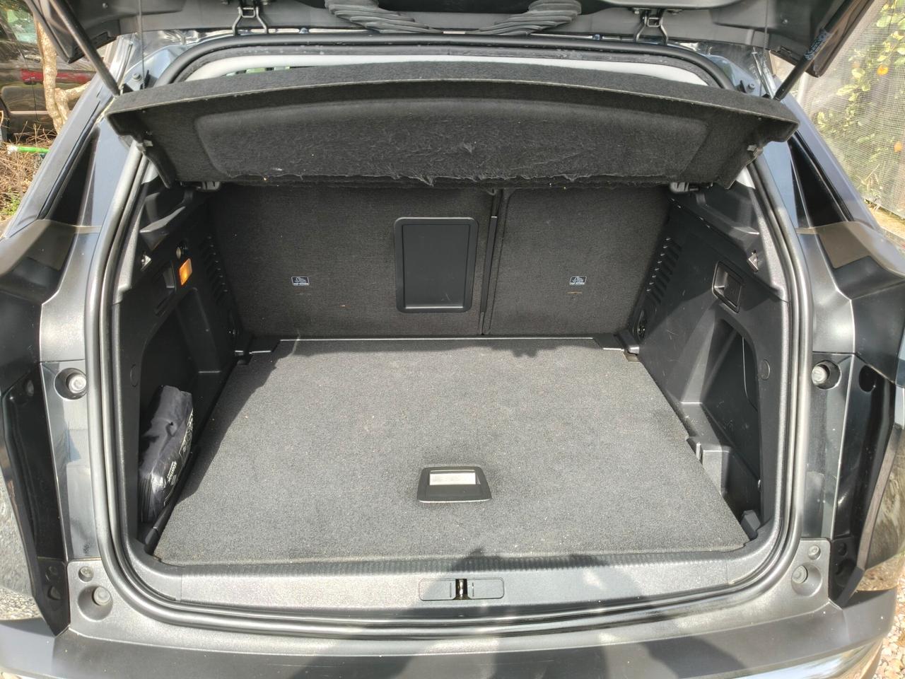 Peugeot 3008 1,5 HDI 130CV FULL OPT 2019