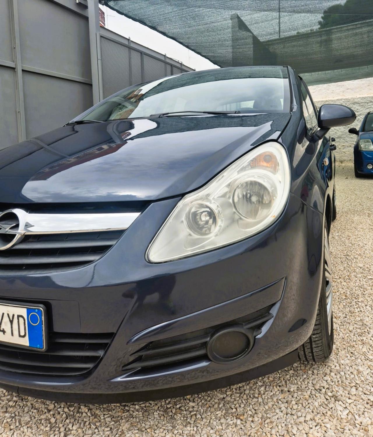 Opel Corsa 1.2 5 porte Cosmo