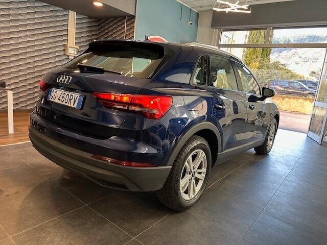 Audi Q3 35 TDI S tronic Business